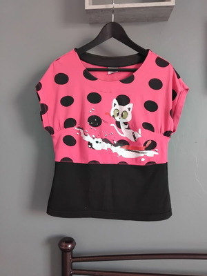 Short-sleeve blouse L fuchsia black polka dots like new