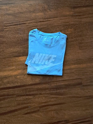 Nike men's shirt like new, blue turquoise, size S