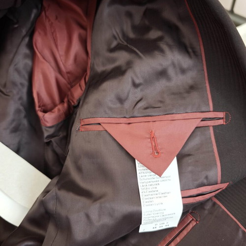 Classic men's suit, size M, virgin wool blend