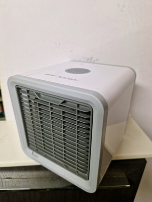 Arctic Air office AC like new, small USB fan