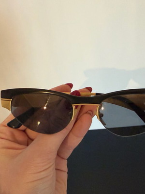 Vogue cat-eye sunglasses like new, gold and black