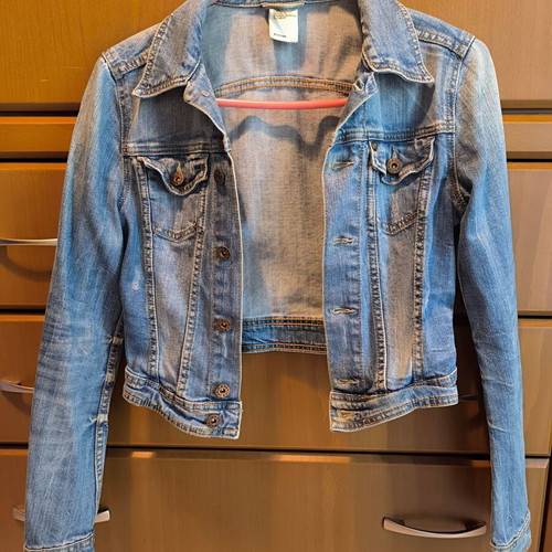 H&M denim jacket like new size 34