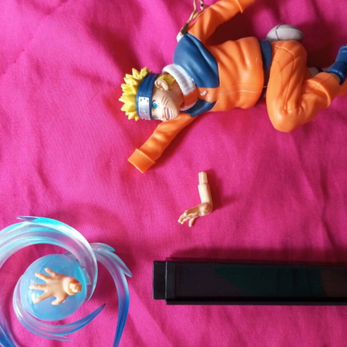 Naruto figure like new