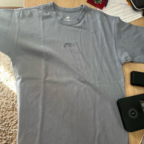Nike t shirt