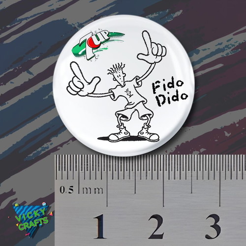 Set of 7 90s Pins New, 2.5 cm