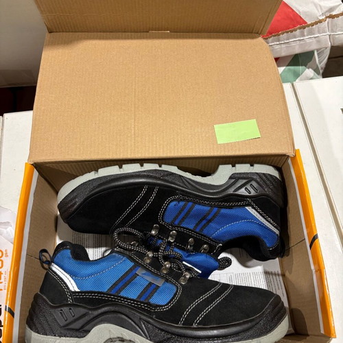 Work shoes new, sizes 40-46