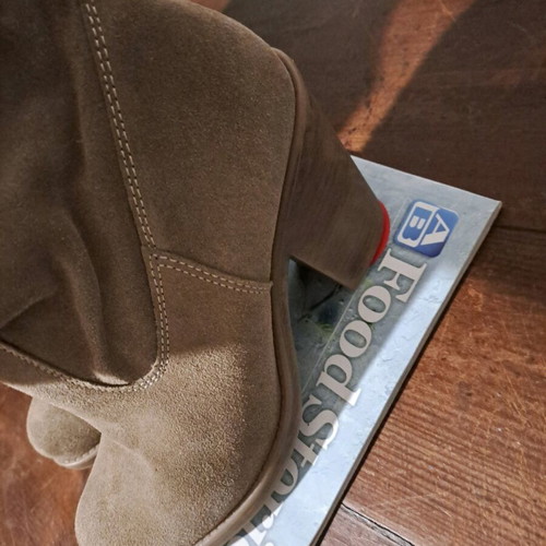 Vintage boots used, size 36, beige brown