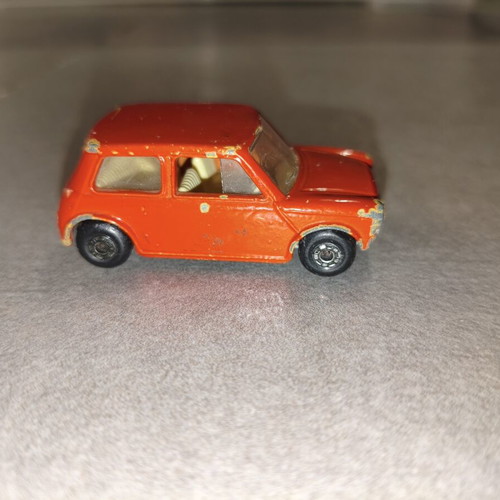 Matchbox Series No 29 Superfast Racing Mini diecast car, 1970