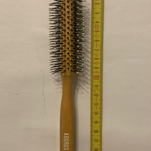 Comb like new, as shown