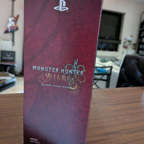 Monster Hunter Wilds plates for Playstation 5 slim new, sealed