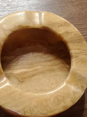 Alabaster ashtray like new