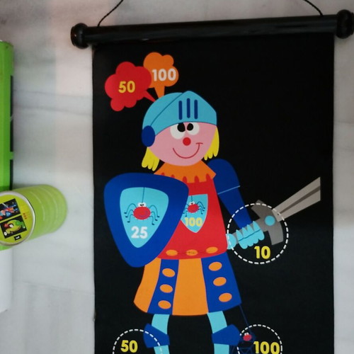 Children's magnetic double-sided target