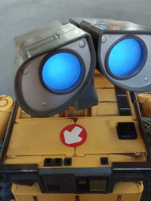 Disney Pixar WALL-E RC Thinkway Toys U-Command Toy μεταχειρισμένο με τηλεκοντρόλ