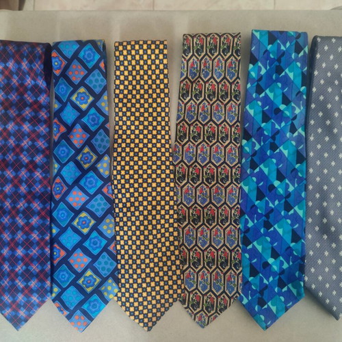 Bundle of Six Classic Branded Silk Ties Like New