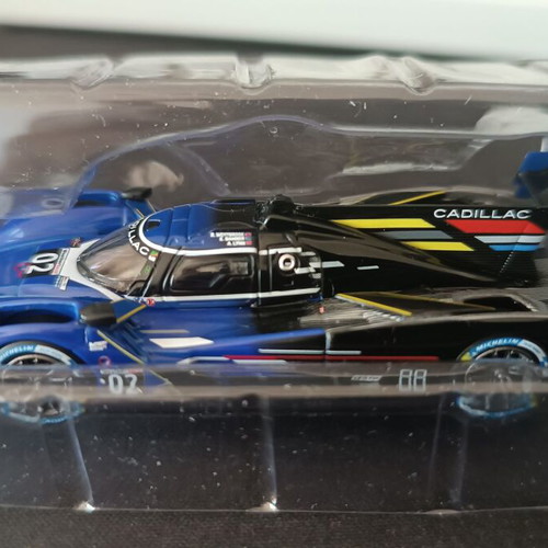 Mini GT Cadillac V-Series R #02 2023 IMSA Daytona model car