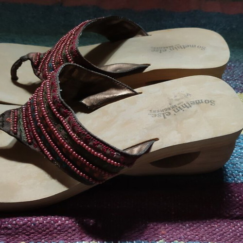 Skechers multicolor platform sandals like new, size 41-42.5