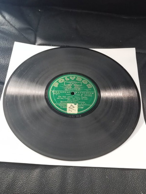 Gramophone record used, 1930s