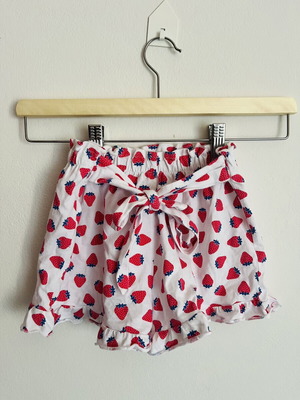 Benetton girls' strawberry print set, size 4-5