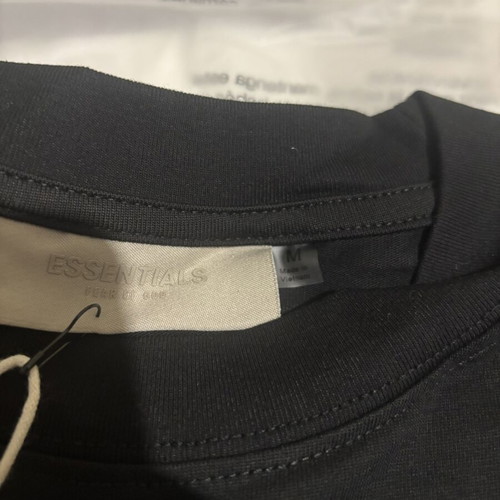 Essentials T-shirt new, size M, black