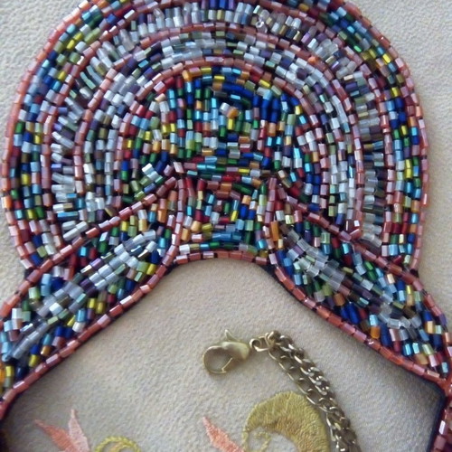 Necklace with colorful embroidered beads like new, choker with gold chain