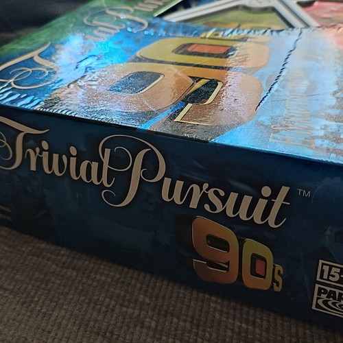 Trivial Pursuit 90s used, collectible edition with 1,800 questions