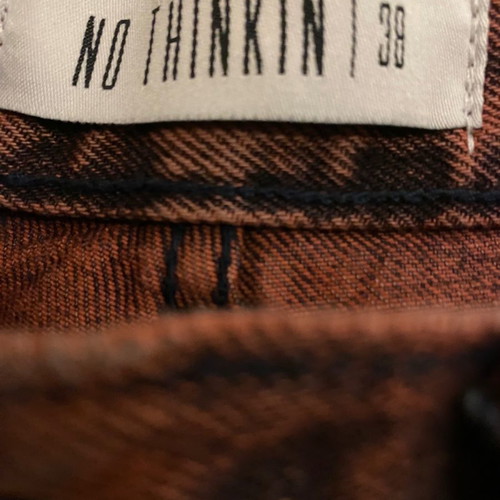 No Thinkin Jeans size 38 like new, burgundy