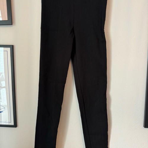 Mango black leggings like new with zipper and metal button