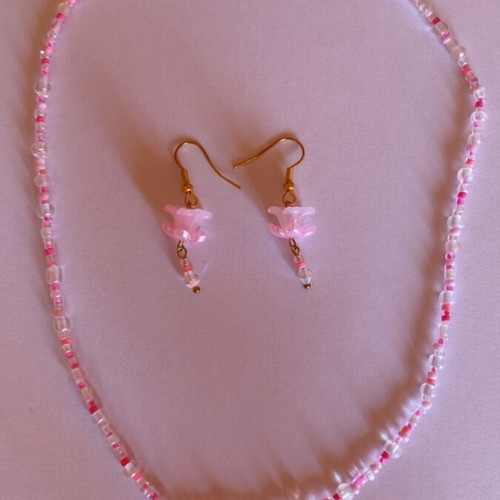 Handmade earrings and necklace set in pink shades inspired by Barbie