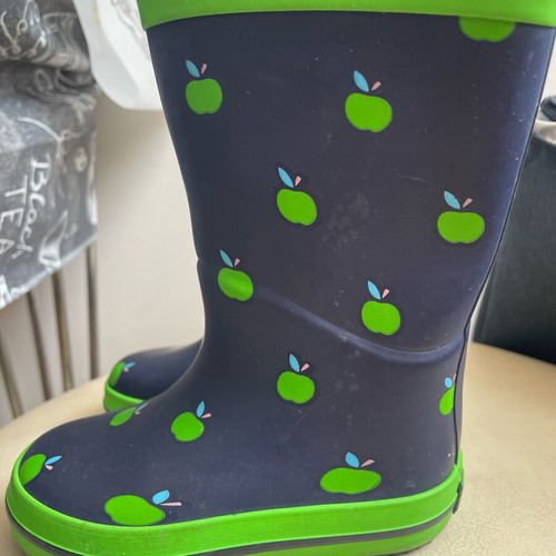 Babygap unisex baby rain boots like new, size 22-23