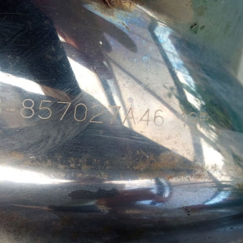 Mercury 4 Revolution Marine 48-857027A46 19P Propellers like new, set of 2
