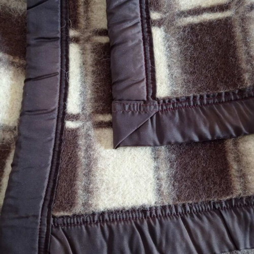 Woolen double blanket like new 100% wool 2.00x2.20