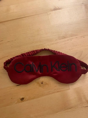 Calvin Klein sleeping mask like new, red satin with embroidery