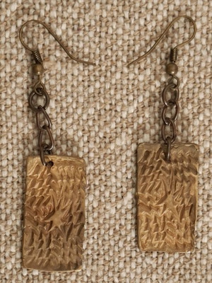 Open bronze earrings like new, 6 cm length