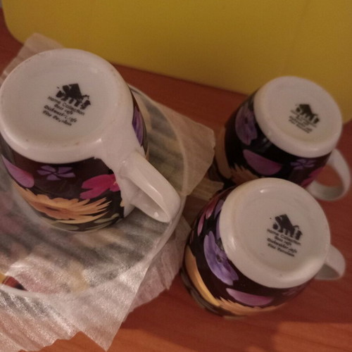Porcelain coffee set new, 4 cups and 4 saucers