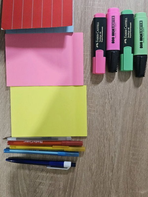 Stationery bundle like new