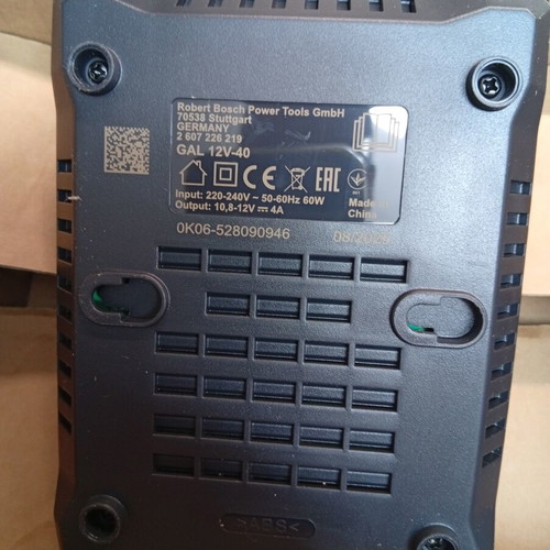Bosch battery charger 10.5-12V new