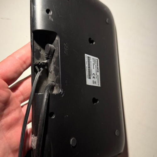 Philips indoor TV antenna used with telescopic antenna and power supply