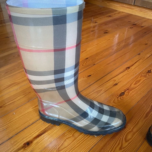 Burberry boots used, size 39, beige