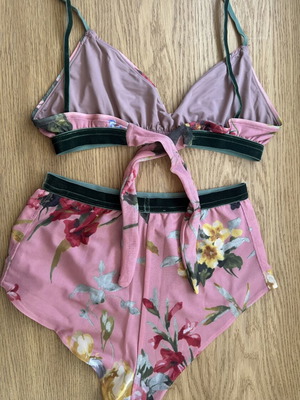 Madame Shoushou Bikini floral velvet details medium new