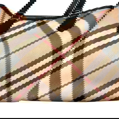 Burberry Nova Check чанта за рамо употребявана, черна и бежова