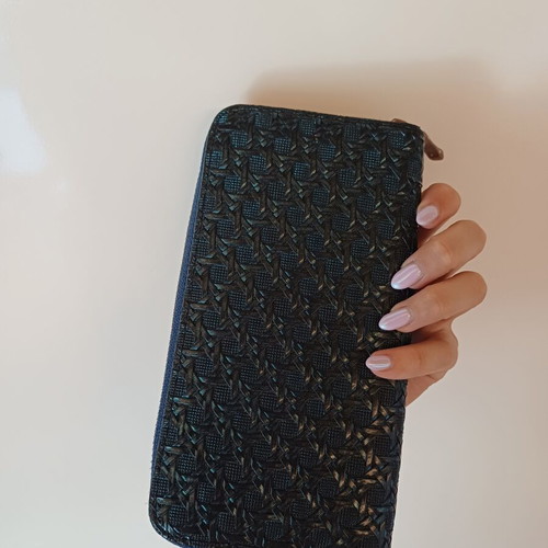 Wallet like new, dark blue color