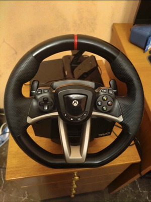 Hori steering wheel like new, compatible with PC and Xbox