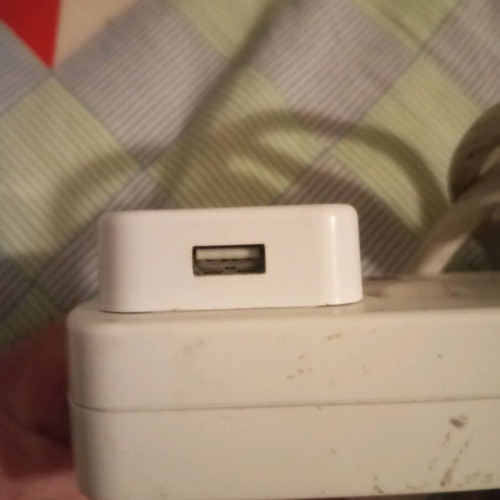 English power strip 3 sockets used with 3-meter cable and USB adapter