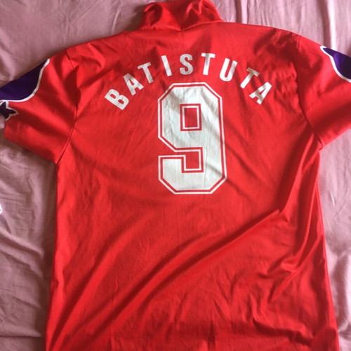 Batistuta 1996 jersey used, retro red design