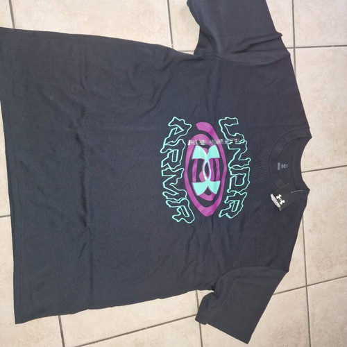 Under Armour black t-shirt new, size L