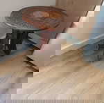  Τραπεζάκι ξυλόγλυπτο σε πολύ καλή κατάσταση