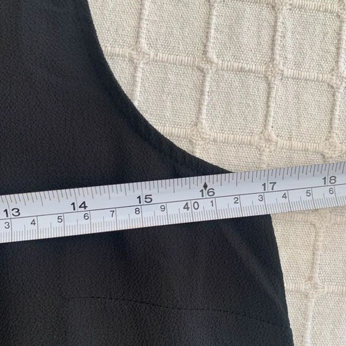 Kiabi black top size S with white trim