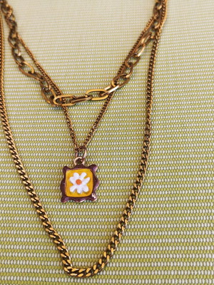 Layering necklace with daisy pendant in vintage style, new, gold color