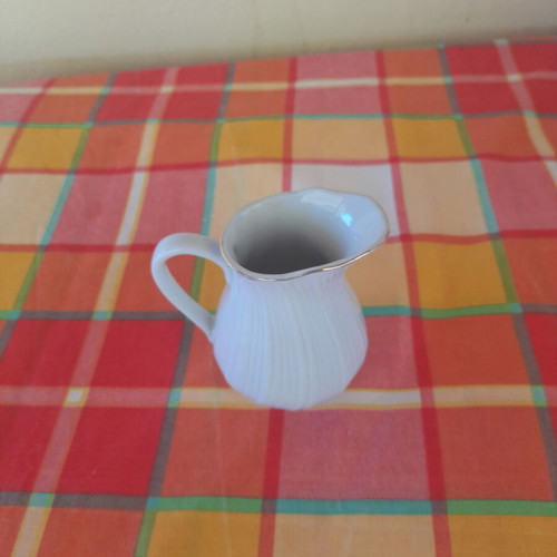 Porcelain tea set 9 pieces used, classic elegant design
