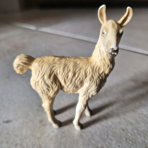 Collecta Llama figure like new